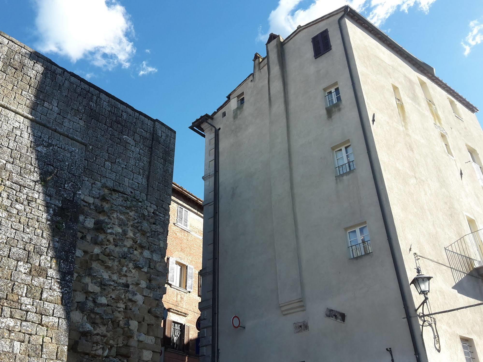 Montepulciano Stazione Palazzo Mosela Alla Porta מראה חיצוני תמונה